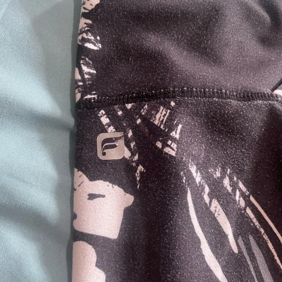 Fabletic capris - Picture 4 of 4